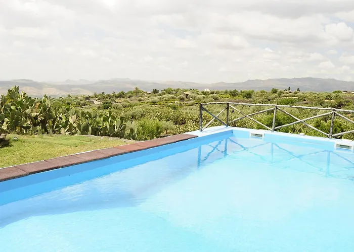 Mendolito Villa Santa Maria di Licodia