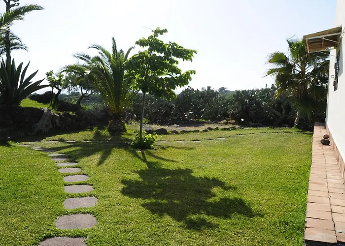 Mendolito Villa *