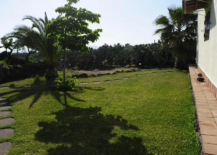 Villa Mendolito